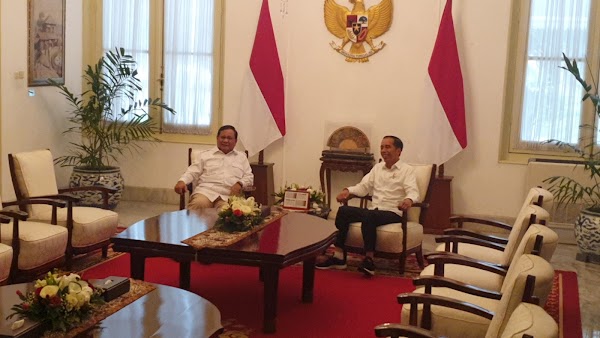 Kata Mahfud MD, Pertemuan Jokowi-Prabowo Tak Jauh dari Bagi-bagi Peran