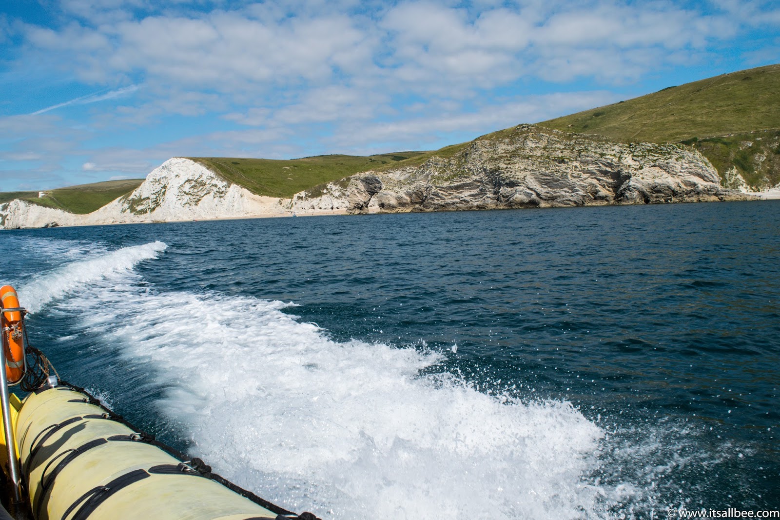 lulworth cove walks in Dorset England | lulworth cove pictures