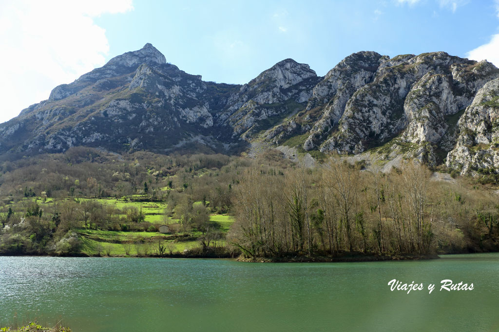 Embalse de valdemurio, Senda del oso