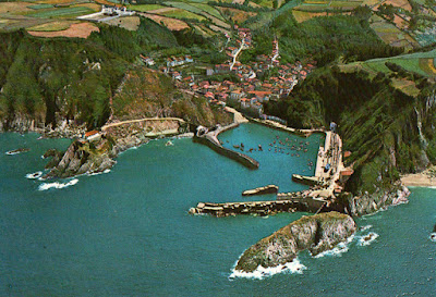 Cudillero. Postal de 1966 de la editorial García Garrabella