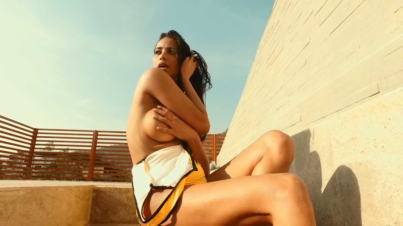 Poonam Pandey Nude Poonam Pandey Topless, Poonam Pandey Boobs, Poonam Pandey Cleavage, Poonam Pandey Nude