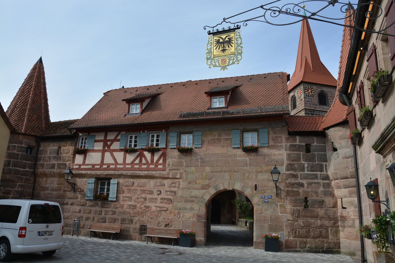 Nürnberginfo Die Wehrkirche St. in Kraftshof