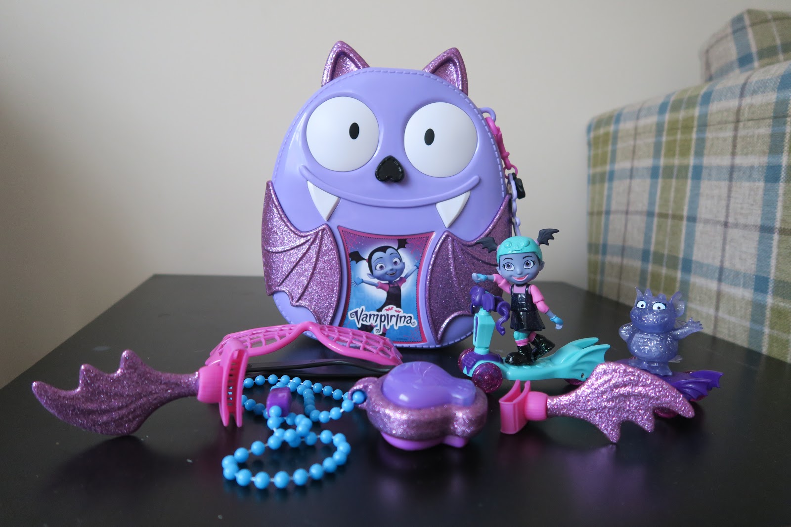 vampirina bus toy