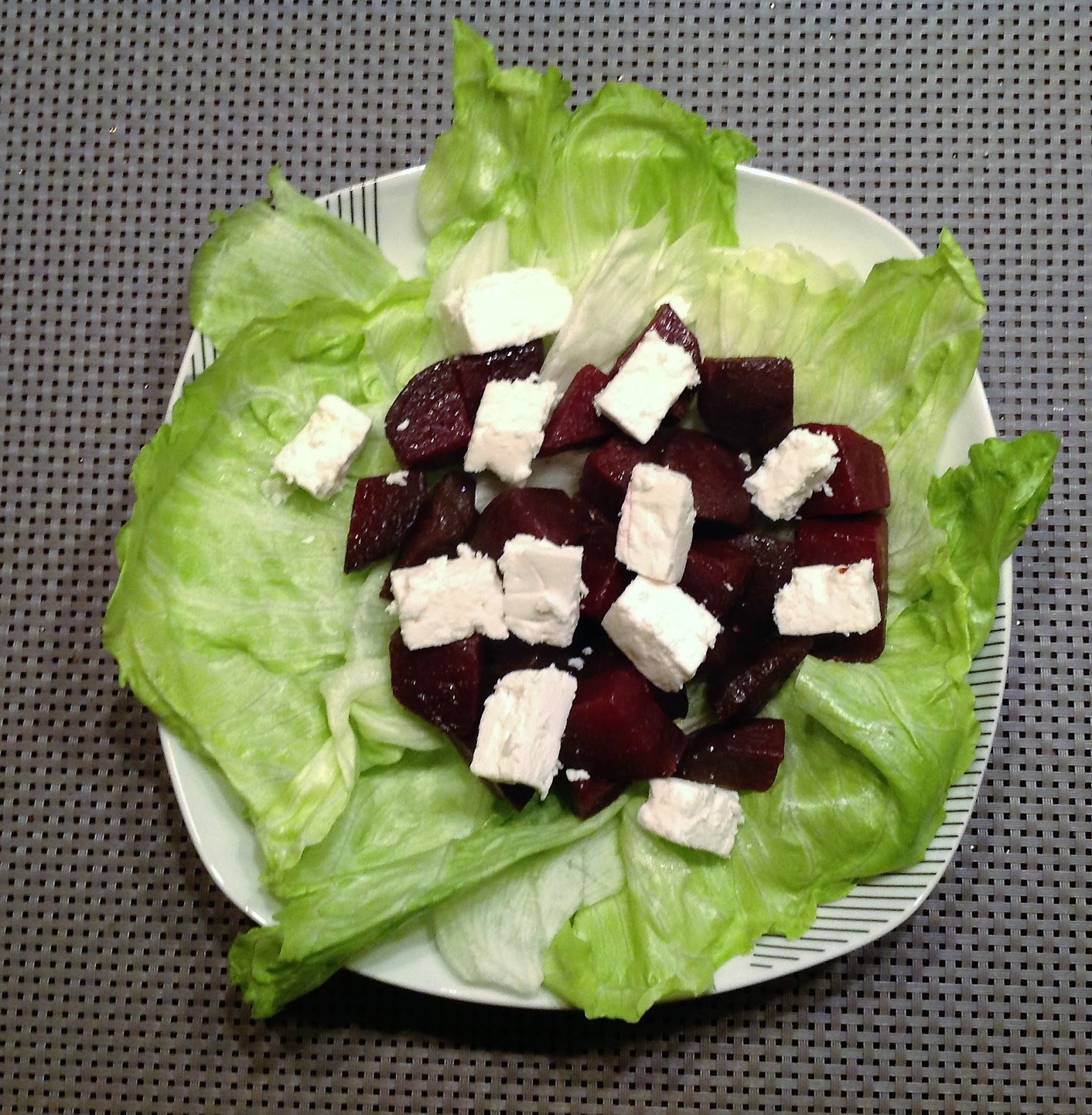 Wessels low carb Welt: Rote Bete-Salat mit Walnuss Pesto