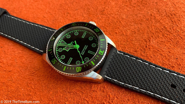 Octon automatic dive watch black green strap