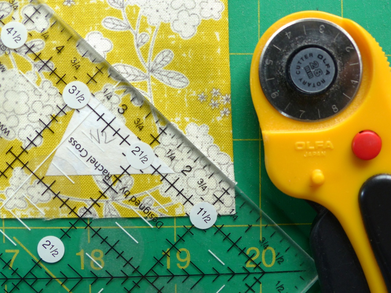 How to Use a Rotary Cutter and Mat