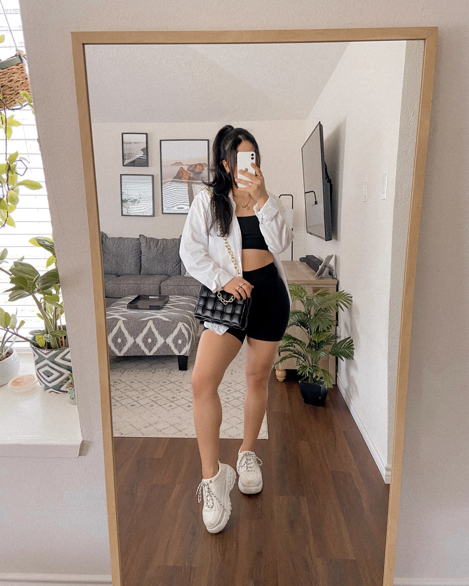 5 Ways to Style: White Button Down Blouse | Your Girl Jess | Lifestyle Blog