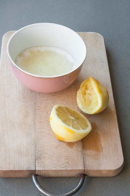 La ricetta della drizzle cake di Mary Berry step 8