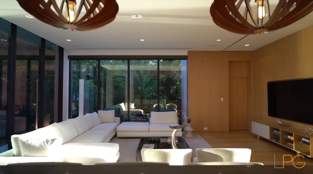 79 Photos vs. Tour 428 S Hibiscus Dr, Miami Beach, FL Ultra Luxury Mansion Interior Design