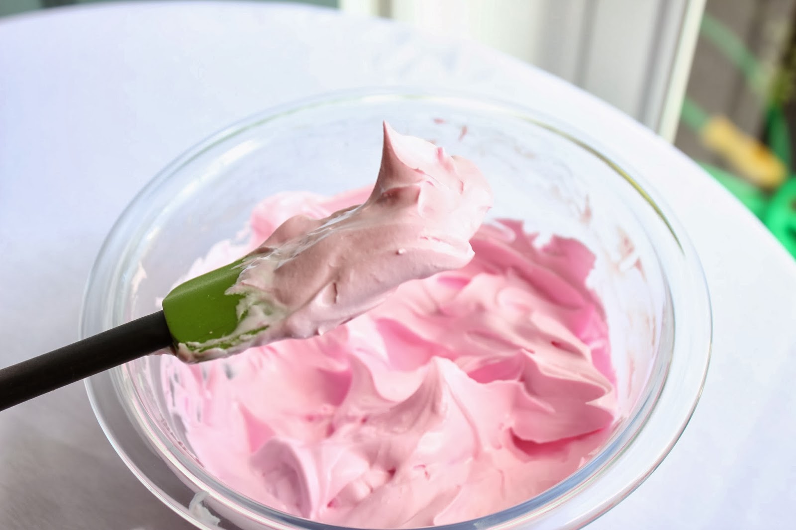 Sugar Bea's Blog: Royal Icing {how to}