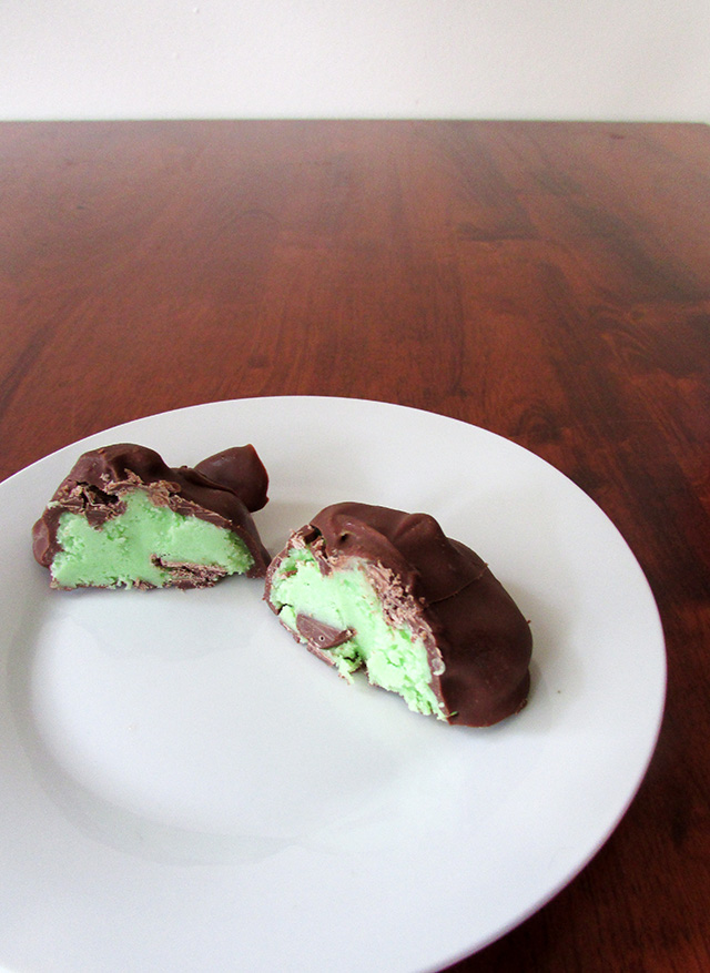 Mint Choc Chip Truffles | The Small Adventurer