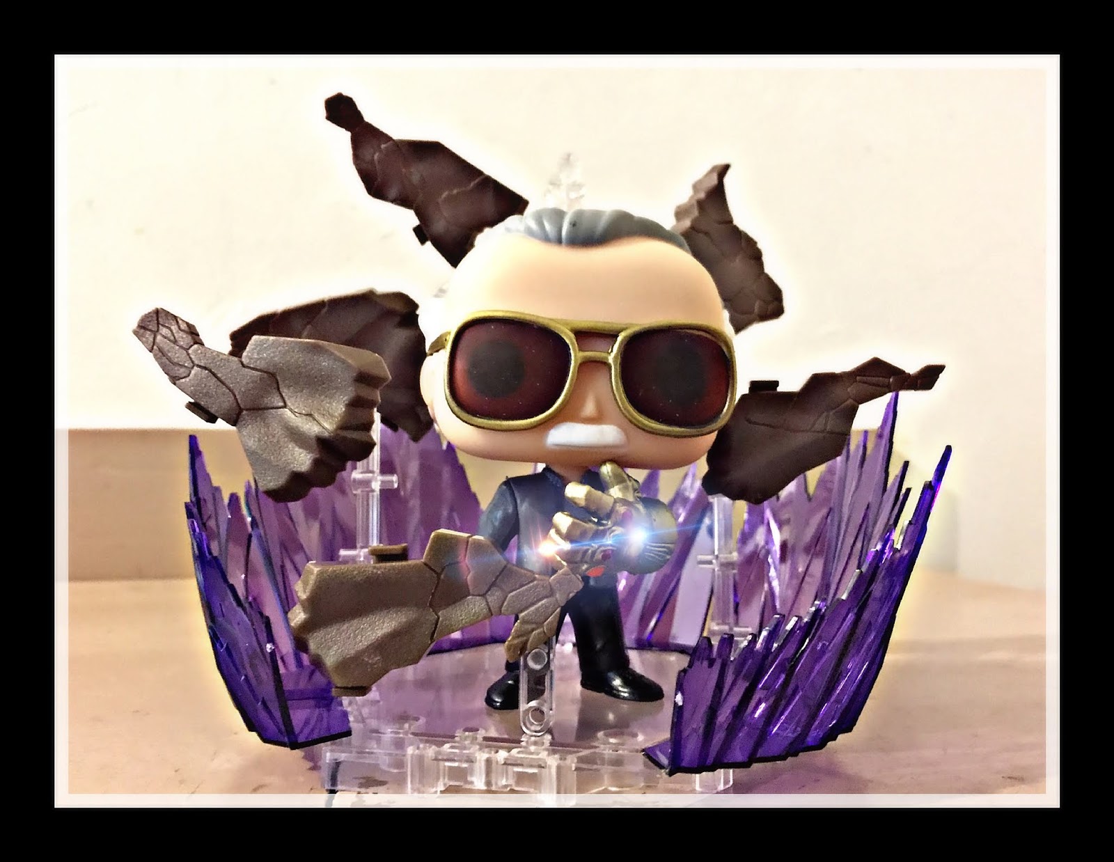 stan lee pop vinyl infinity gauntlet