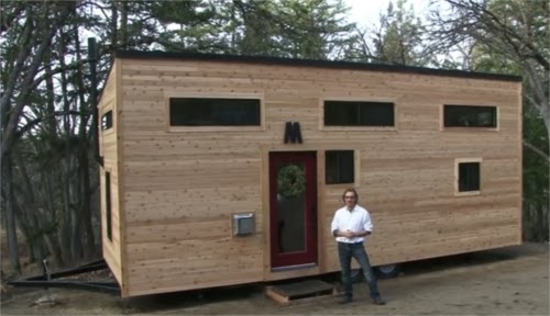 04-Home-from-the-Front-hOMe-Andrew-Morrison-tinyhousebuild.com-www-designstack-co