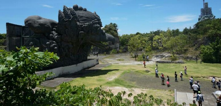 Pembangunan Tempat Wisata Di Bali Gwk Di Prakarsai Oleh Yayasa