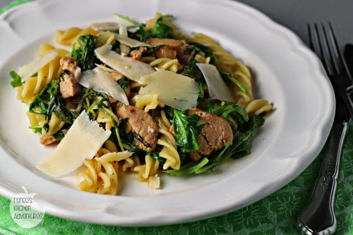Peppery Pasta with Arugula and Sausage: Easy, healthy weeknight dinner
