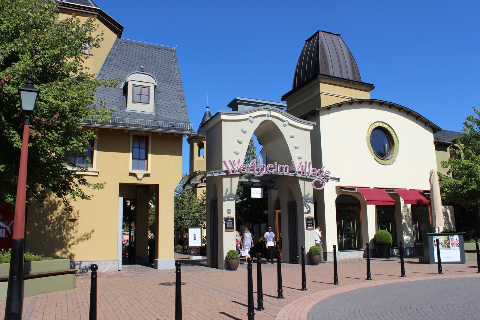 wertheim village hunde