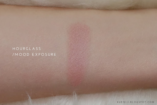 Hourglass Ambient Lighting Blush in Mood Exposure Swatch