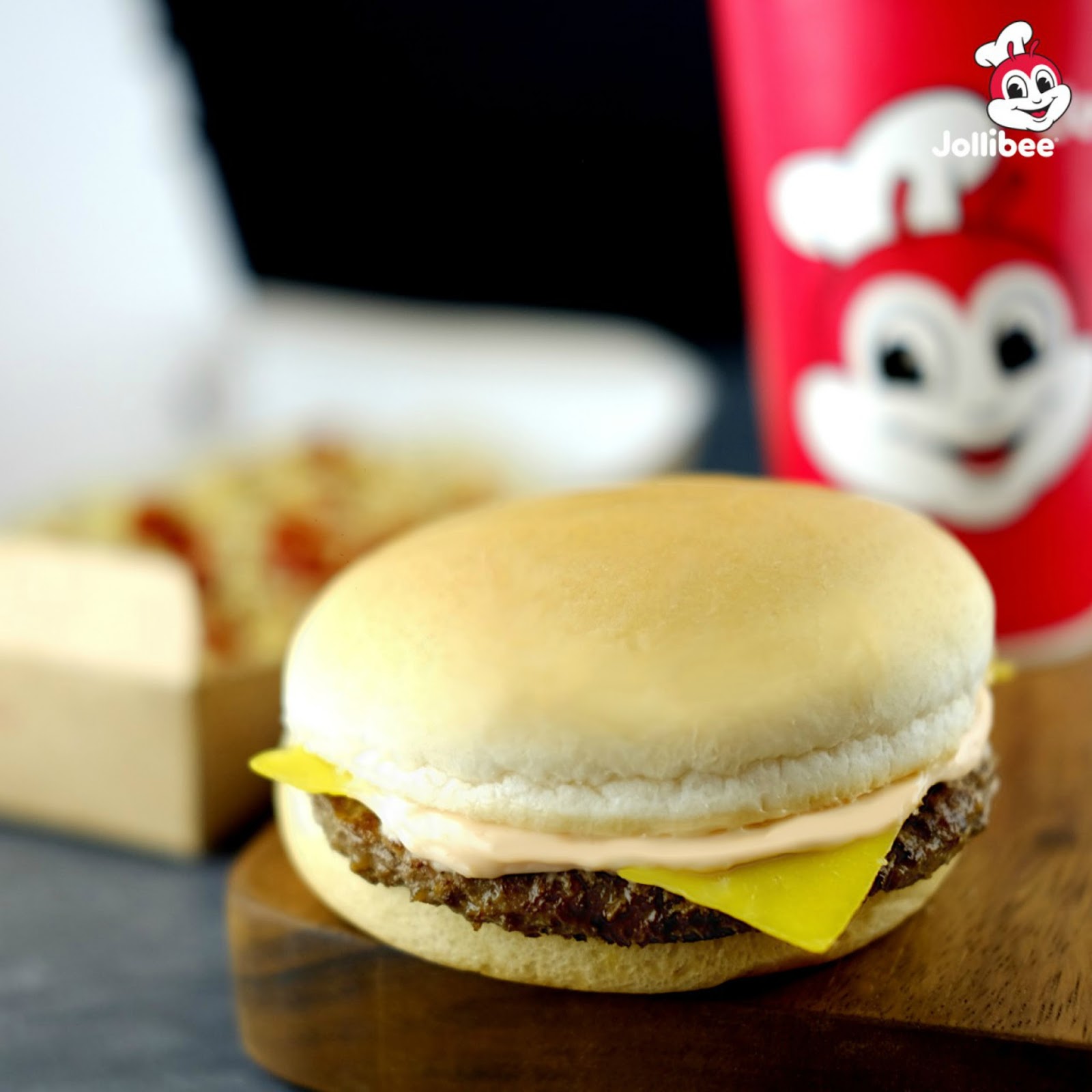Jollibee Cheesy Yumburger Just Got A Whole Lot Cheesier! Snapped and