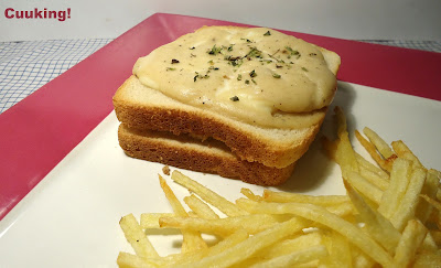  Sandwich de pollo gratinado 