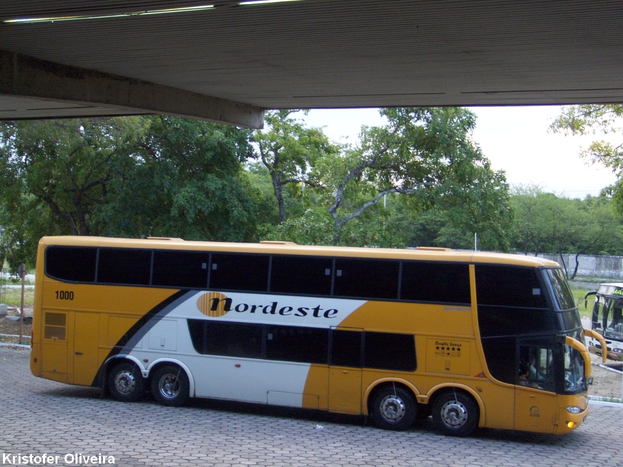 Os ônibus Double Decker das empresas 1001 e Nordeste 9 Sem%2Bt%25C3%25ADtulo%2B4