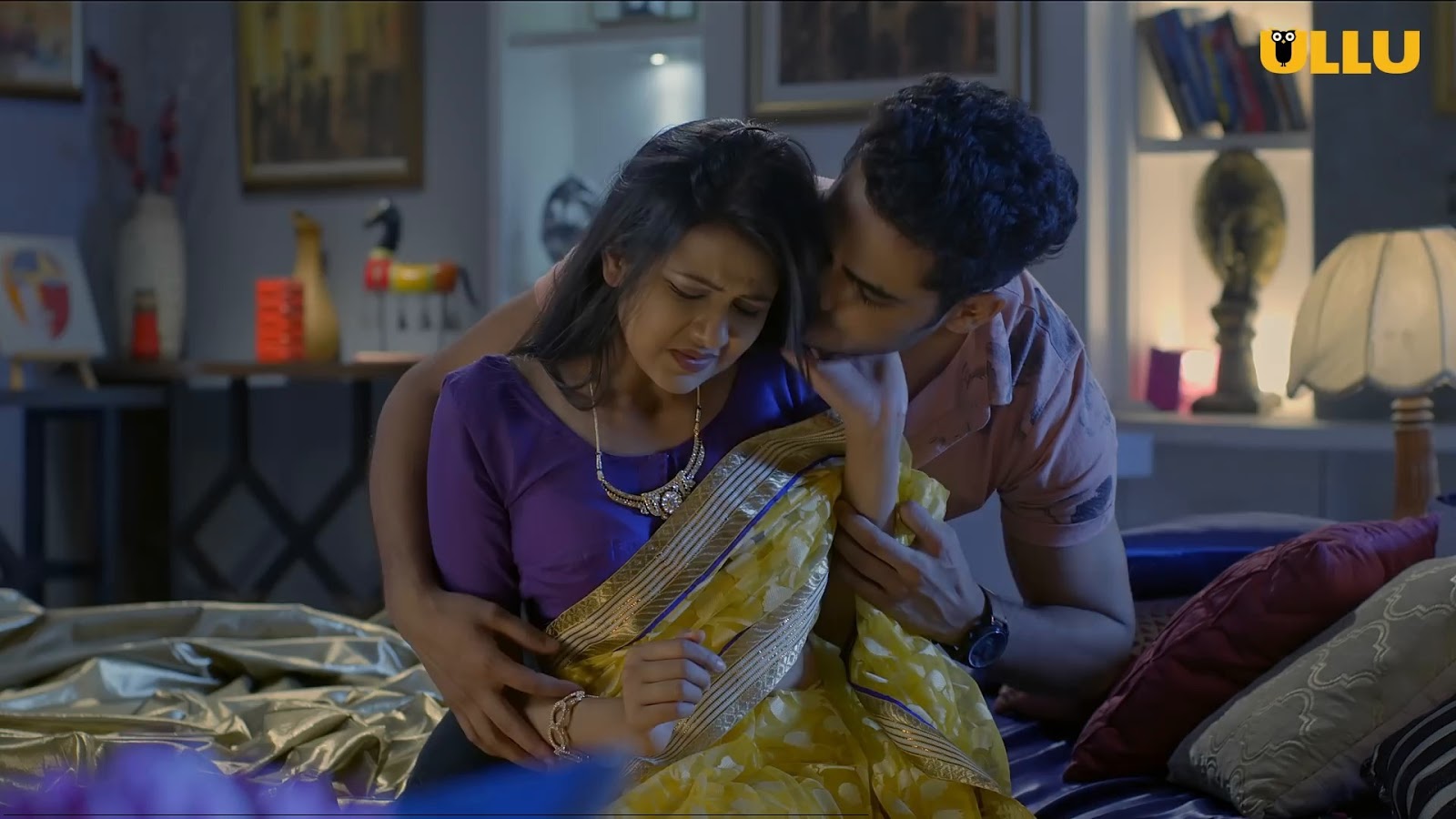 18+ Charmsukh (Behrupiya) 2019 Hindi ULLU Web Series 720p 18+ Charmsukh (Behrupiya) 2019 Hindi ULLU Web Series 720p