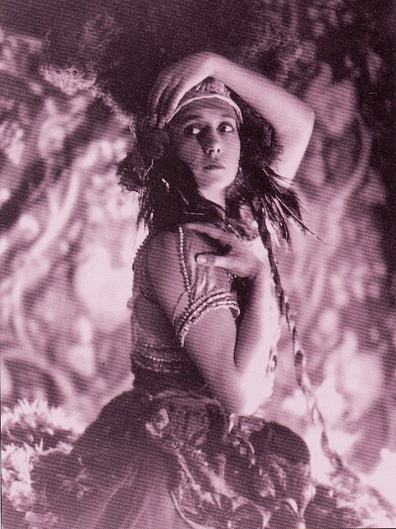 Balé: O Galo de Ouro. Reapresentação com novos cenários e figurinos (1914).