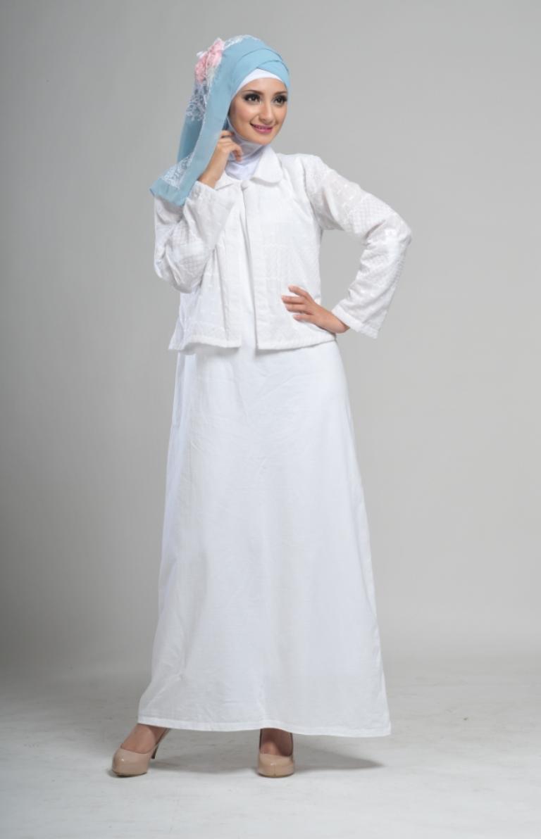 32 Konsep Populer Baju Pesta Muslim Putih