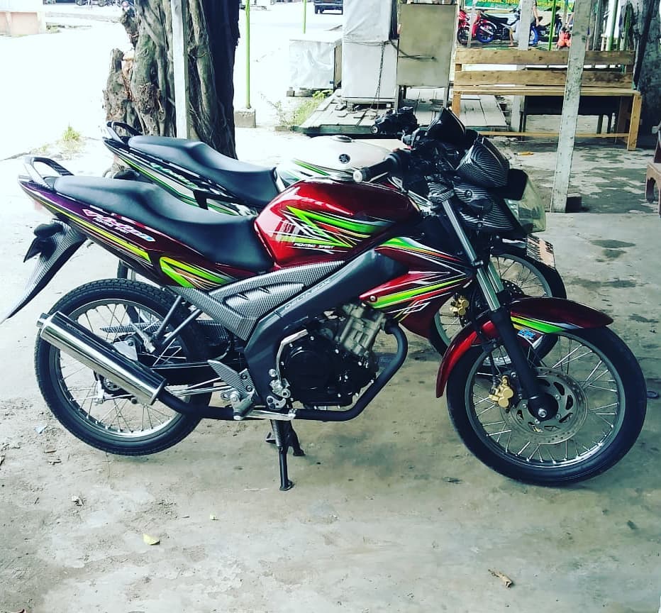 Modifikasi Vixion Warna Merah Polos, Metalik, Ferrari