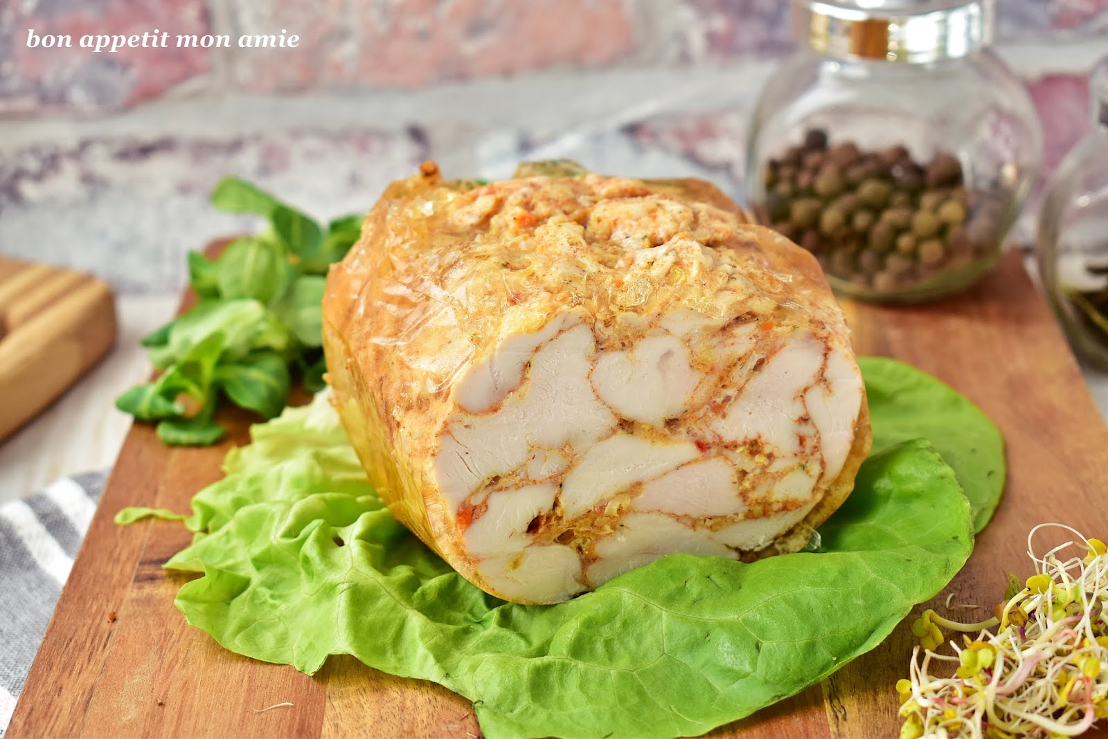 Bon appetit mon amie Drobiowa mozaika na kanapki