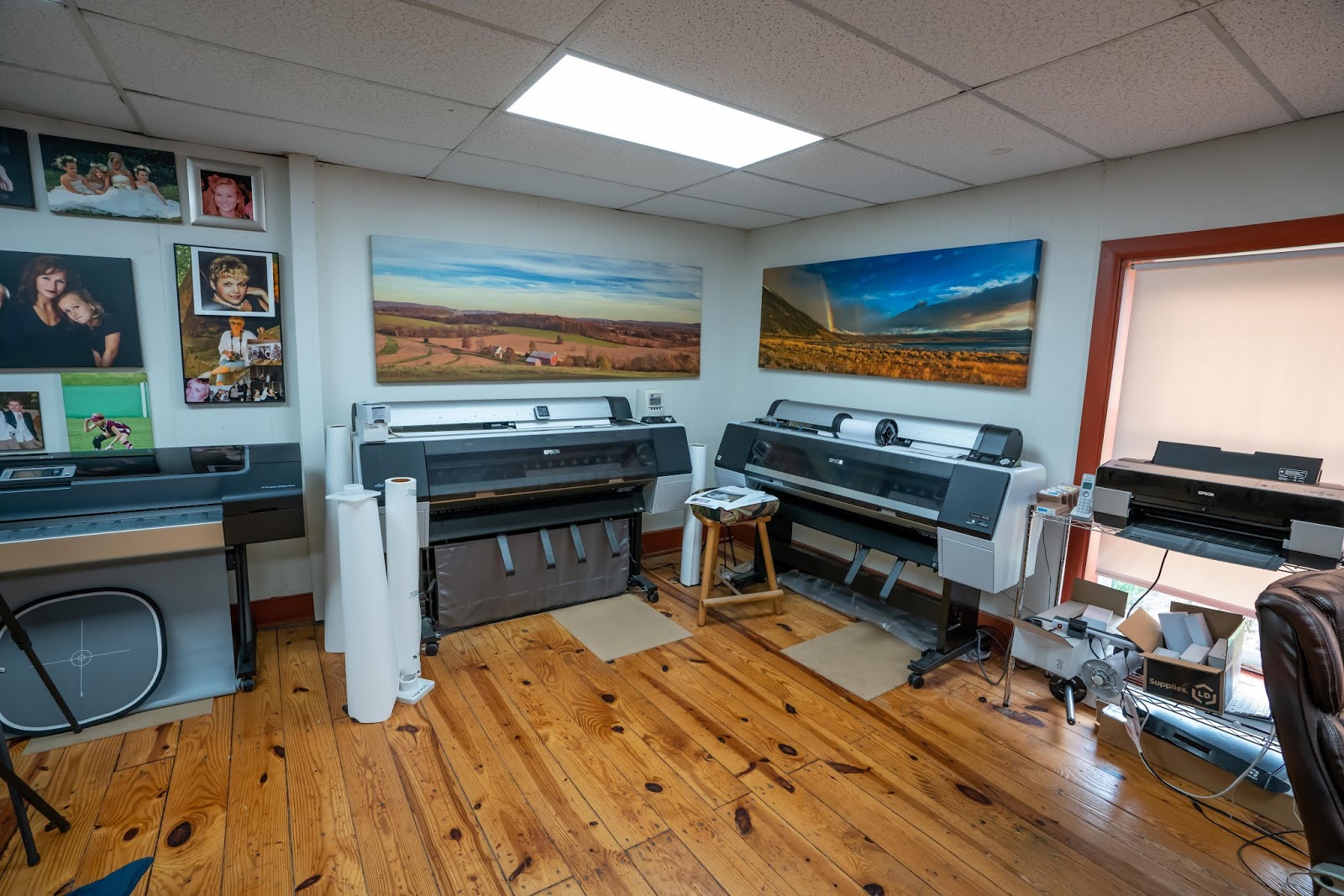 Bergs Canvas Gallery