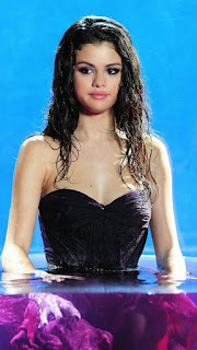 selena gomez, Selena Gomez black dress, #cute selena gomez, selena images, beauty selena