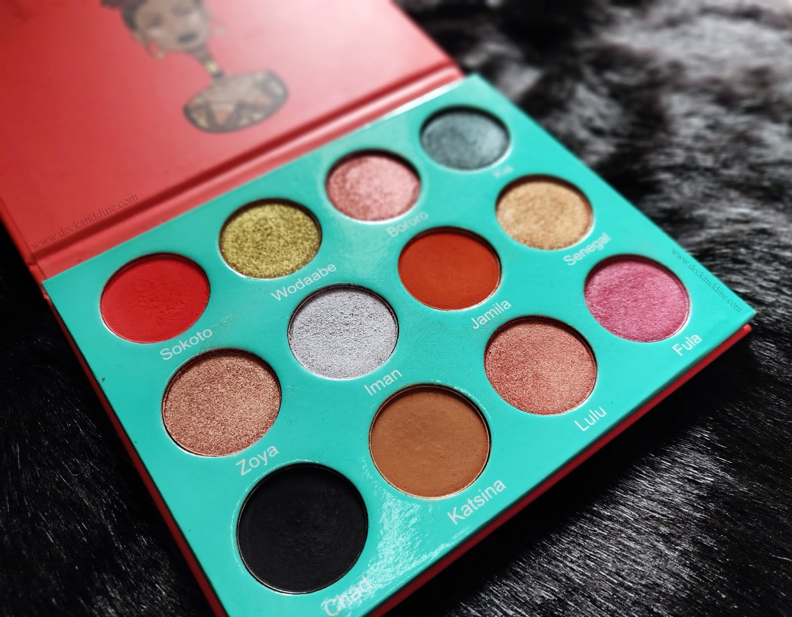 Juvia's Place The Saharan Eye Shadow Palette Review, Swatches and Eye
