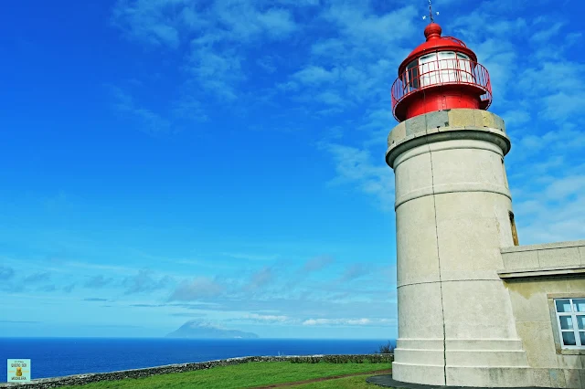 Faro de Albarnaz, isla de Flores (Azores)