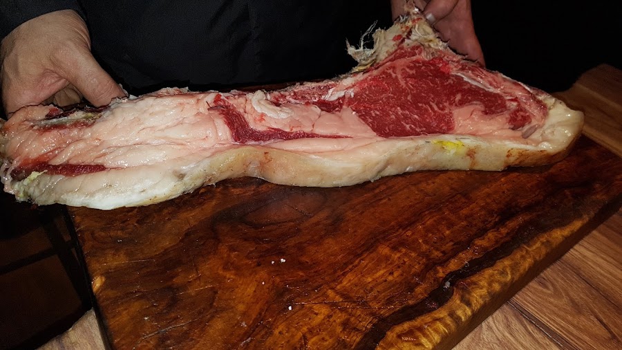 BODEGA EL CAPRICHO (JIMENEZ DE JAMUZ – LEÓN) 