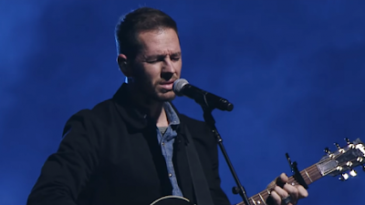 Pemimpin Ibadah Hillsong, Marty Sampson, Umumkan Bahwa Dia 'Kehilangan' Imannya