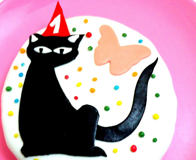  Tarta "Doble chocolate" decorada con fondant 