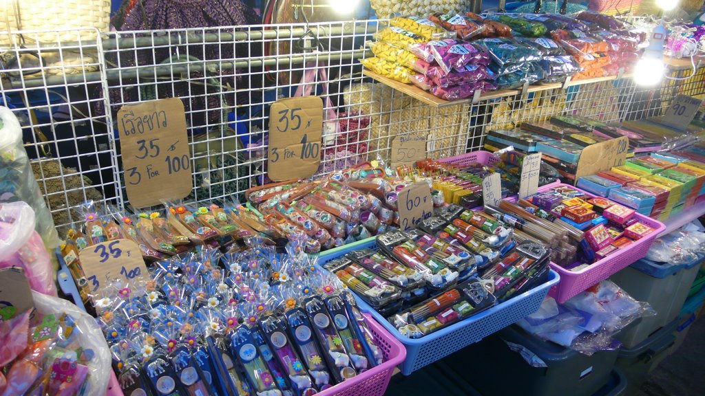 Als Rentner in Thailand: Nachtmarkt Thepprasit (1)