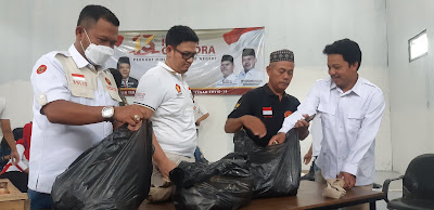 Peringati HUT, Gerindra Kudus Buat Dapur Umum Korban Banjir 1 20210207 104527