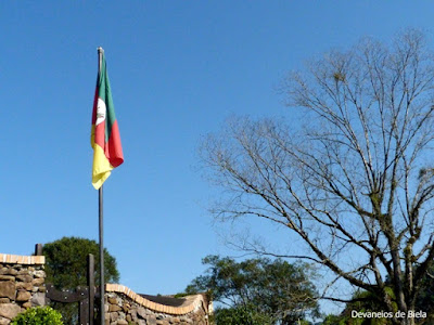 Devaneios - Tchêncontro - Caminhos de Pedra