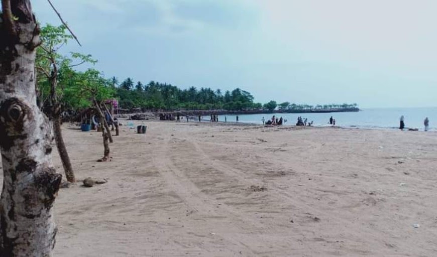Tutup Semua Wisata Hingga 30 Mei, Pengelola Pantai Anyer Kecewa Terhadap  Kebijakan Gubernur Banten