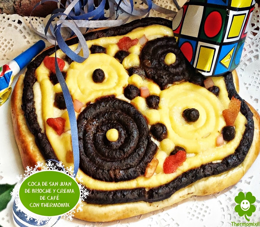 COCA DE SAN JUAN CON BRIOCHE Y CREMA DE CAFÉ