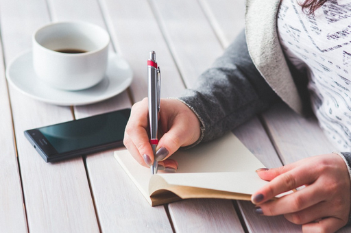 Kautsar makna kata dalam bahasa Indonesia