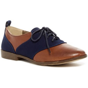 Nordstrom Restricted's Betsy Two-tone oxford