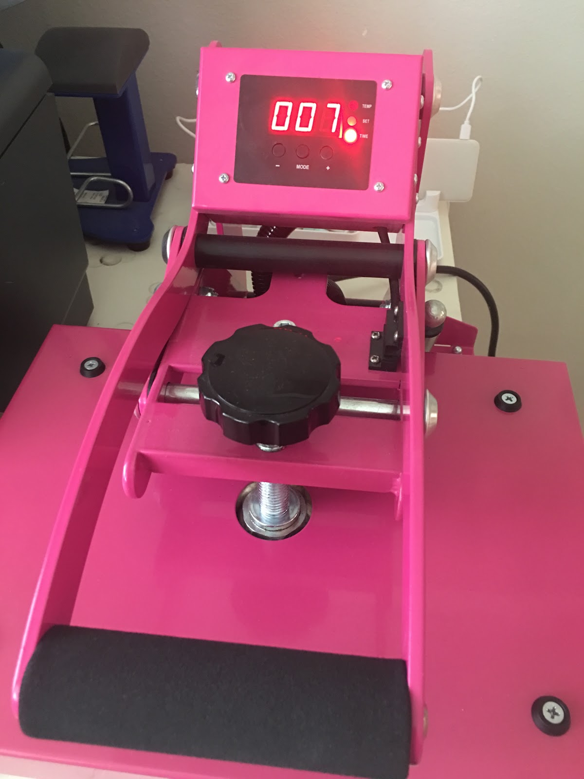 5-reasons-to-try-b-flex-glitter-htv-silhouette-school