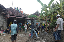 Wali Murid Madin dan Remas Thoriqul Huda, Geruduk Gedung Madin Untuk Berebut Tiket Ke Surga