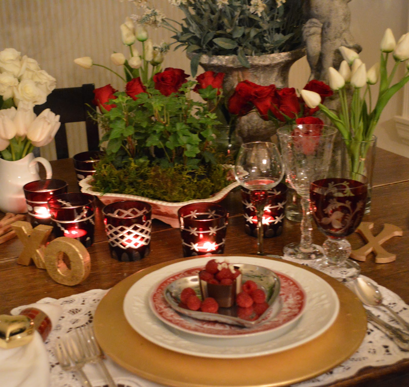Friendship, Life and Style: Valentine's Tablescape for Two