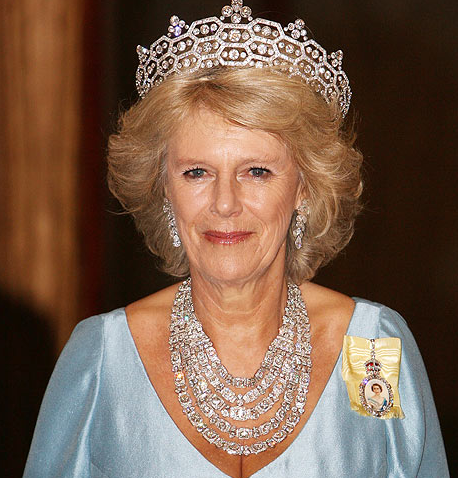 The Royal Order of Sartorial Splendor: Tiara Thursday: The Greville Tiara