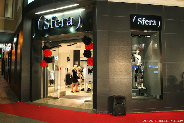 Alicante Street Style. Tu blog de moda en la calle: SFERA Shopping Night