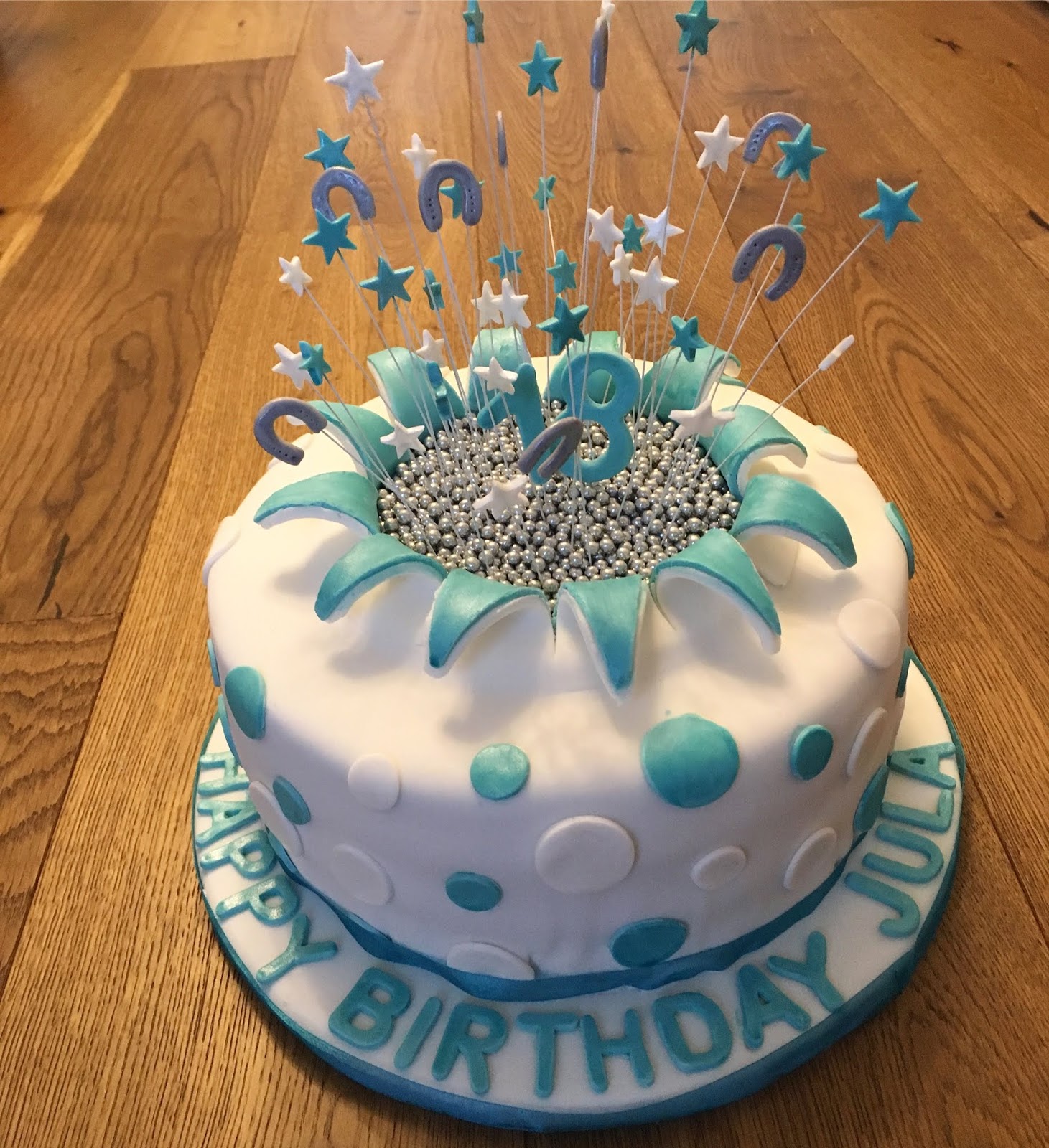 Paar Macht Eine Torte In Küche Paar Macht Eine Torte In Küche