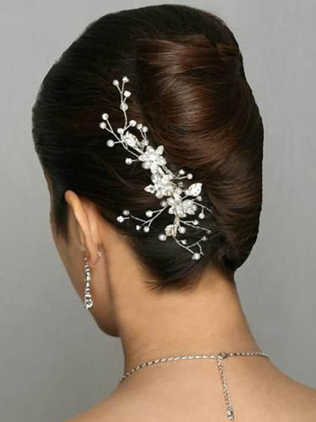 Bridesmaid Hairstyles Photos: 50 of the Best Wedding Styles | All Things  Hair US